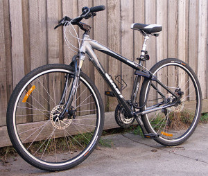 what is a hybrid bike